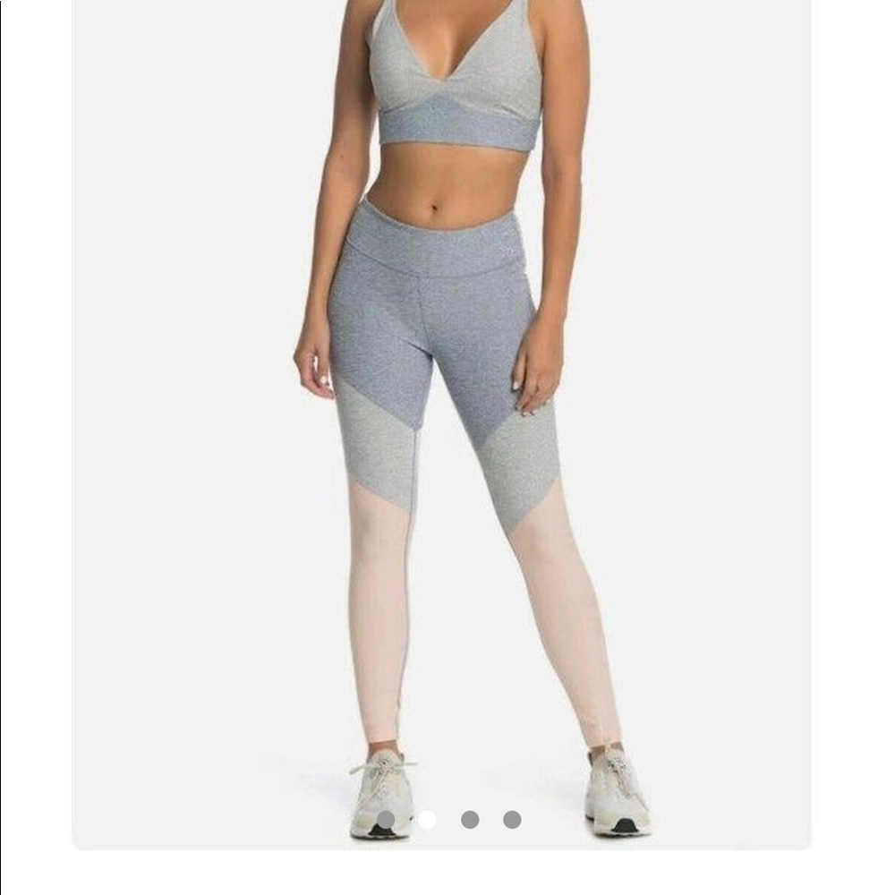 Outdoor voices 7/8 springs leggings xs